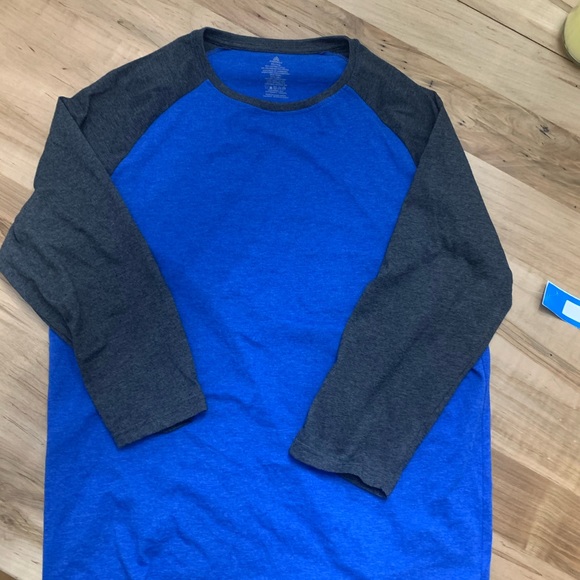 3 active shirts bundle - Picture 7 of 10